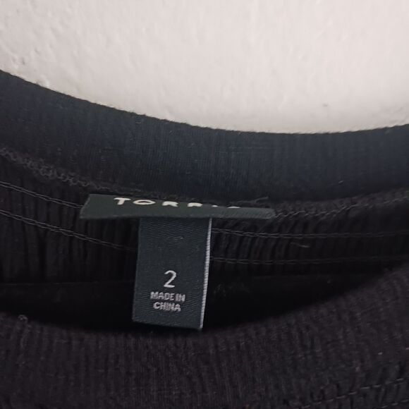 Torrid Knit Crewneck Smocked Flutter Sleeve black Top size 2X - Picture 6 of 7